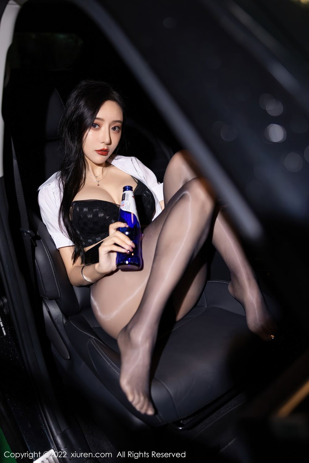 《秀人网 王馨瑶(Yanni) 黑丝写真 No.4879》第67张,模特王馨瑶(Yanni),秀人网,黑丝主题,全套77张