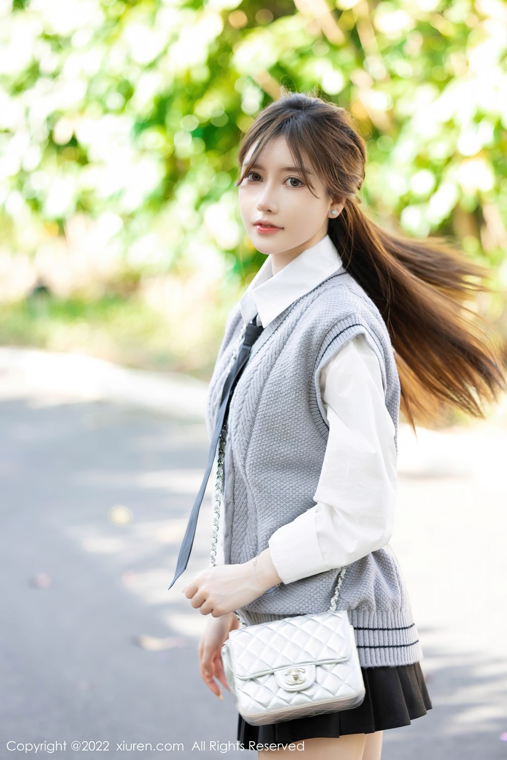 《秀人网 美桃酱(Mei Tao Jiang) 黑丝写真 No.4896》第20张,模特美桃酱(Mei Tao Jiang),秀人网,黑丝主题,全套52张