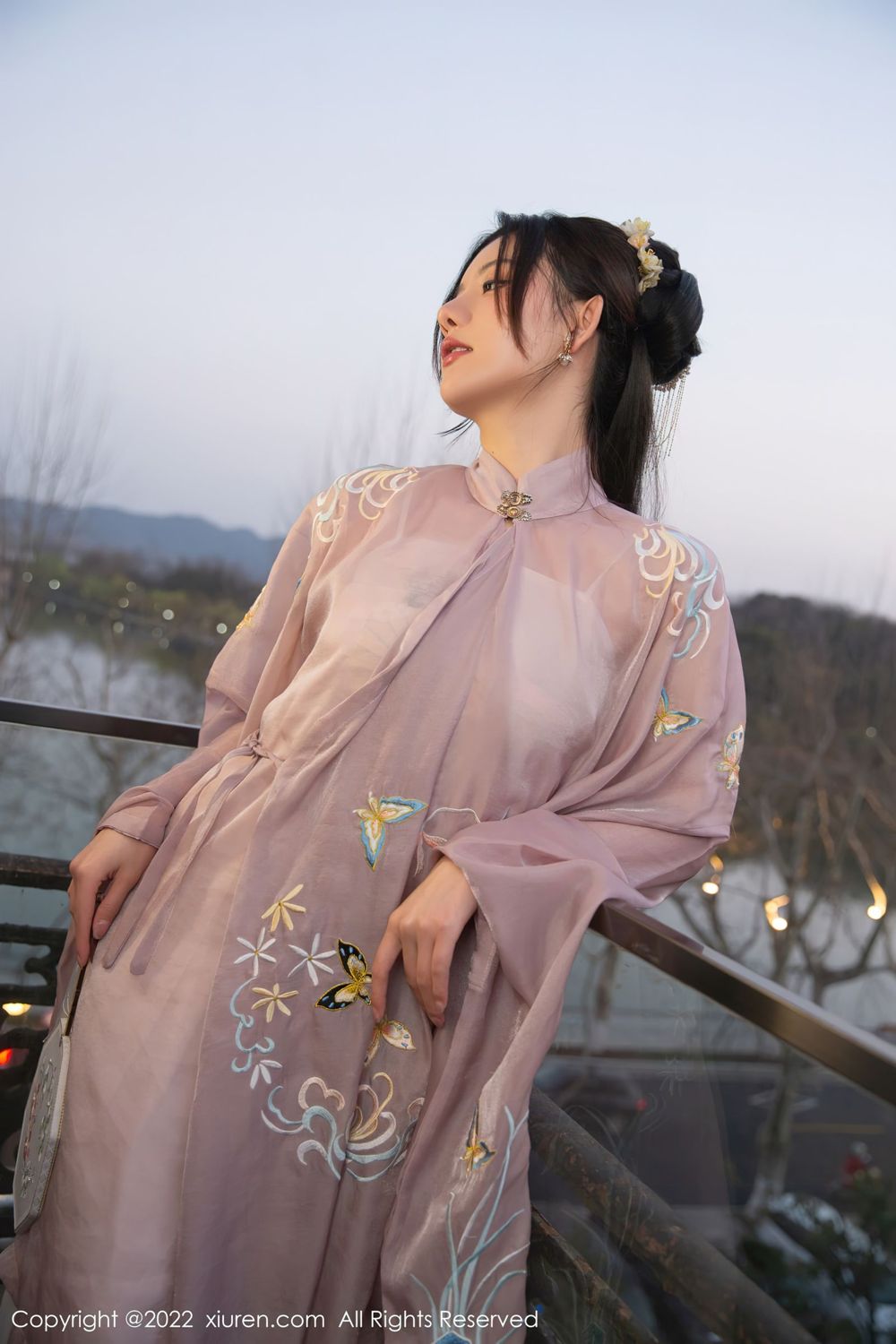 《秀人网 小九月(Xiao Jiu Yue) 性感写真 No.4945》第1张，模特小九月(Xiao Jiu Yue)，秀人网，性感主题，全套55张