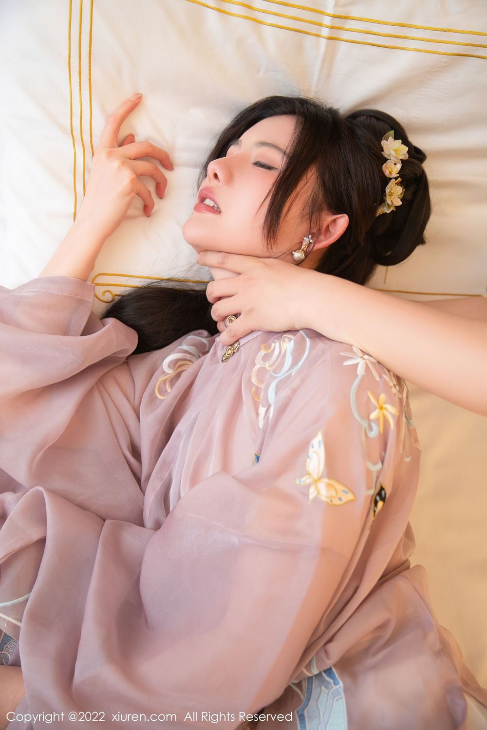 《秀人网 小九月(Xiao Jiu Yue) 性感写真 No.4945》第13张,模特小九月(Xiao Jiu Yue),秀人网,性感主题,全套55张