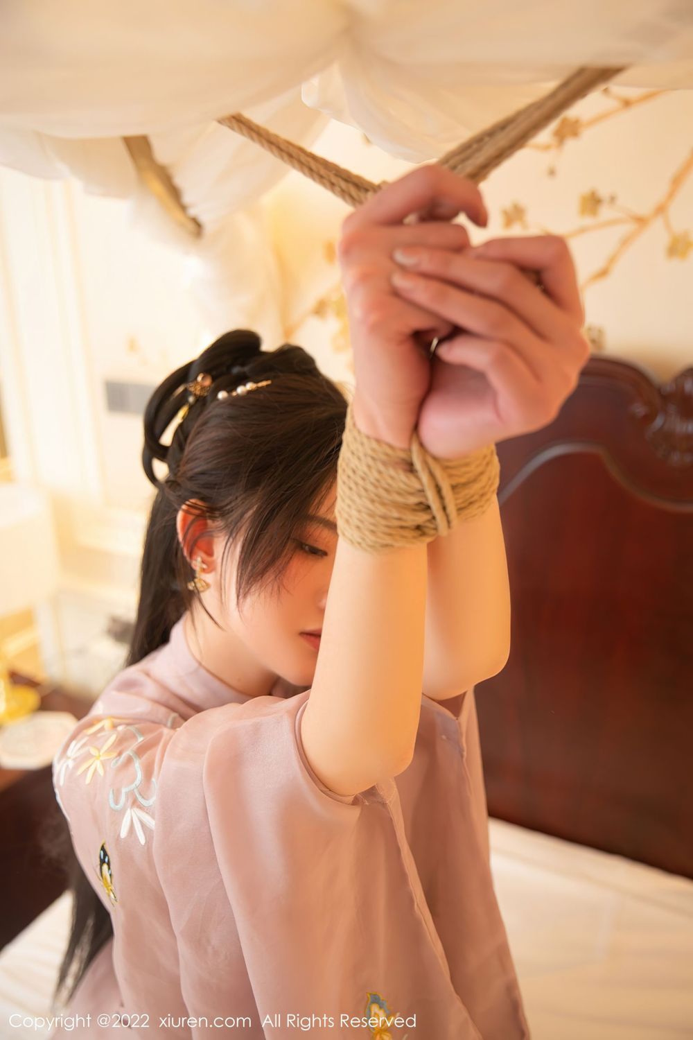 《秀人网 小九月(Xiao Jiu Yue) 性感写真 No.4945》第19张,模特小九月(Xiao Jiu Yue),秀人网,性感主题,全套55张