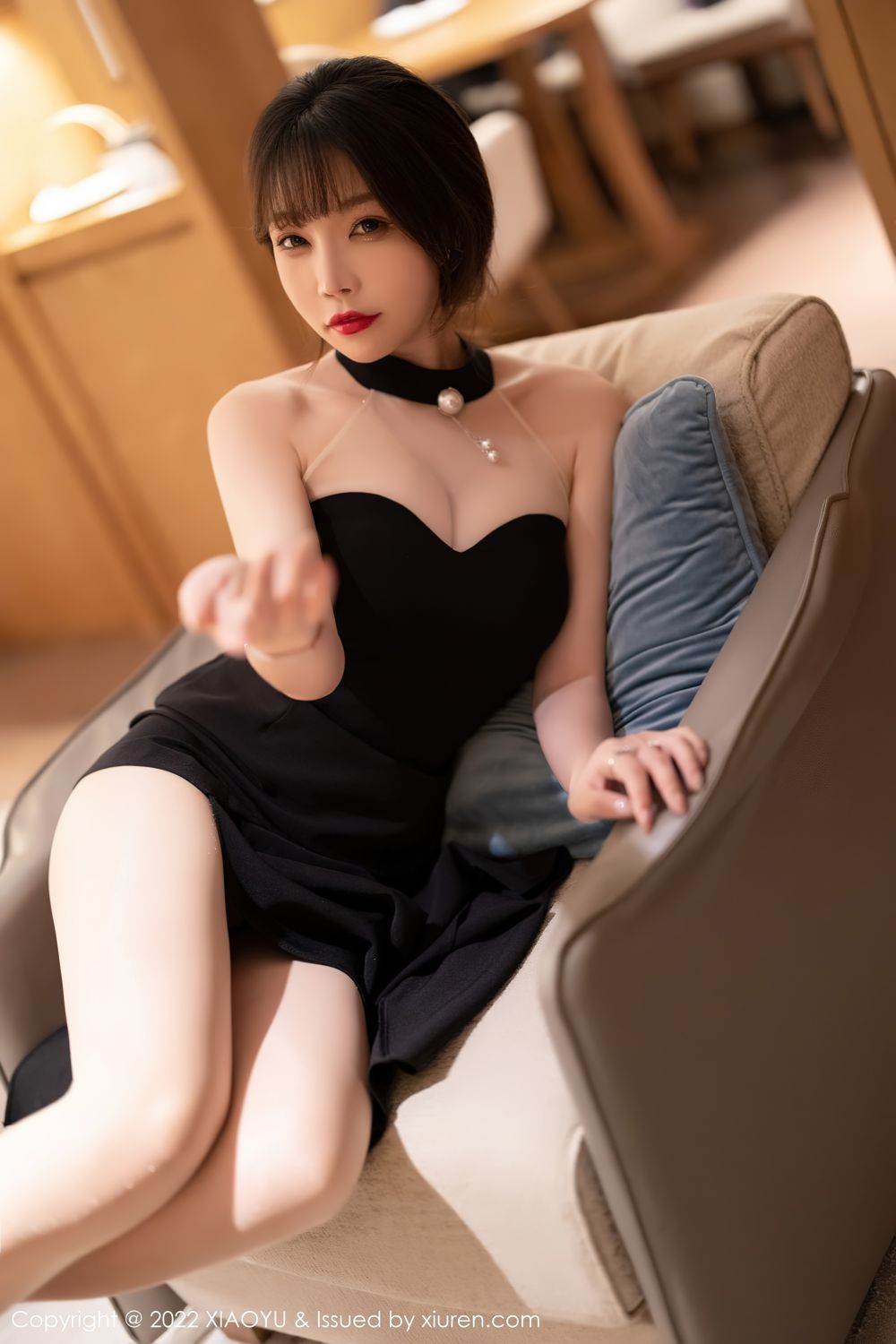 《语画界 芝芝Booty 制服写真 VOL.765》第21张,模特芝芝Booty,语画界,制服主题,全套82张