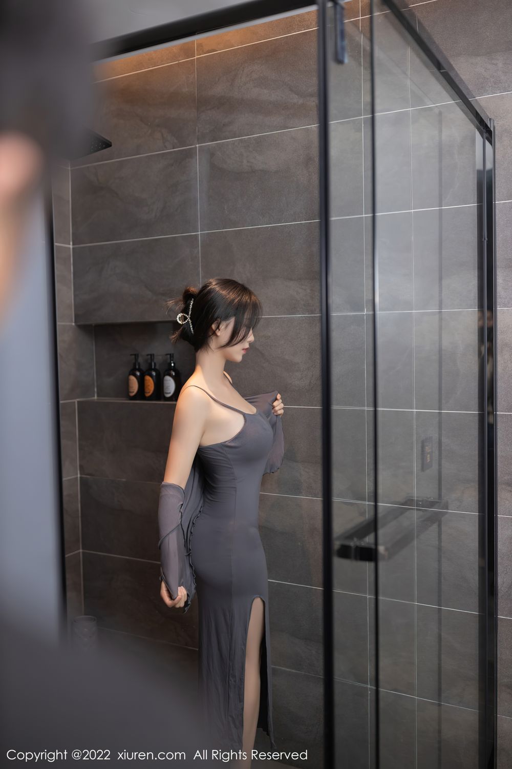 《秀人网 陈若依(抖娘利世)、水稀みり(水稀美里) 浴室写真 No.4938》第21张,模特陈若依(抖娘利世)、水稀みり(水稀美里),秀人网,浴室主题,全套68张