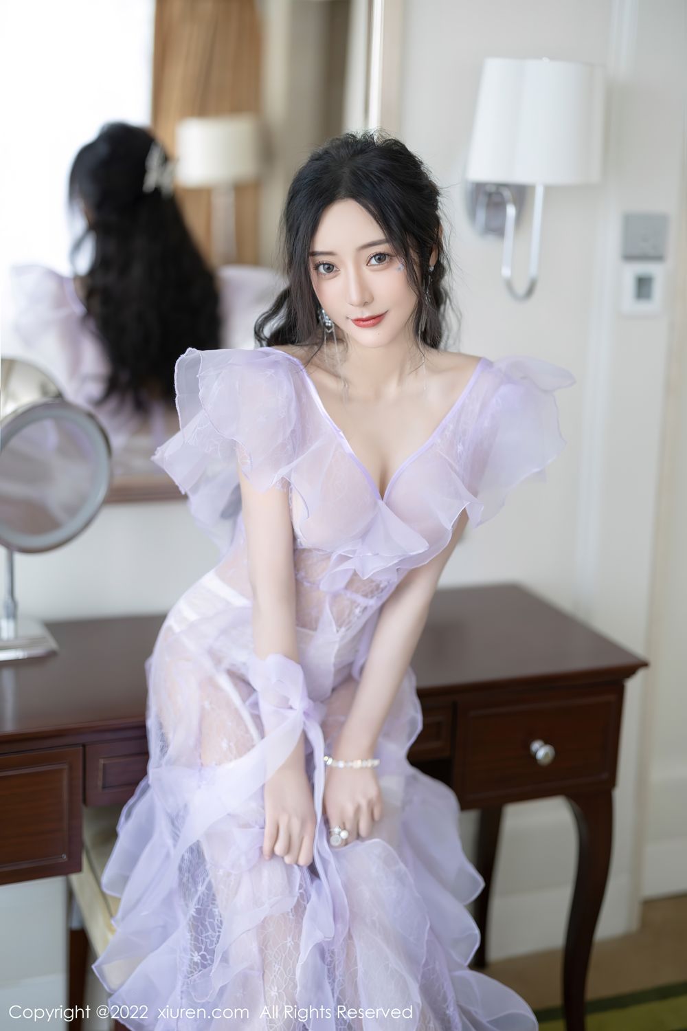 《秀人网 王馨瑶(Yanni) 气质写真 No.4949》第35张,模特王馨瑶(Yanni),秀人网,气质主题,全套100张