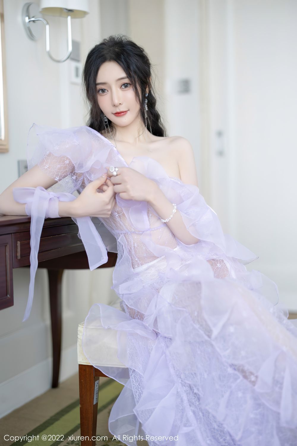 《秀人网 王馨瑶(Yanni) 气质写真 No.4949》第51张,模特王馨瑶(Yanni),秀人网,气质主题,全套100张