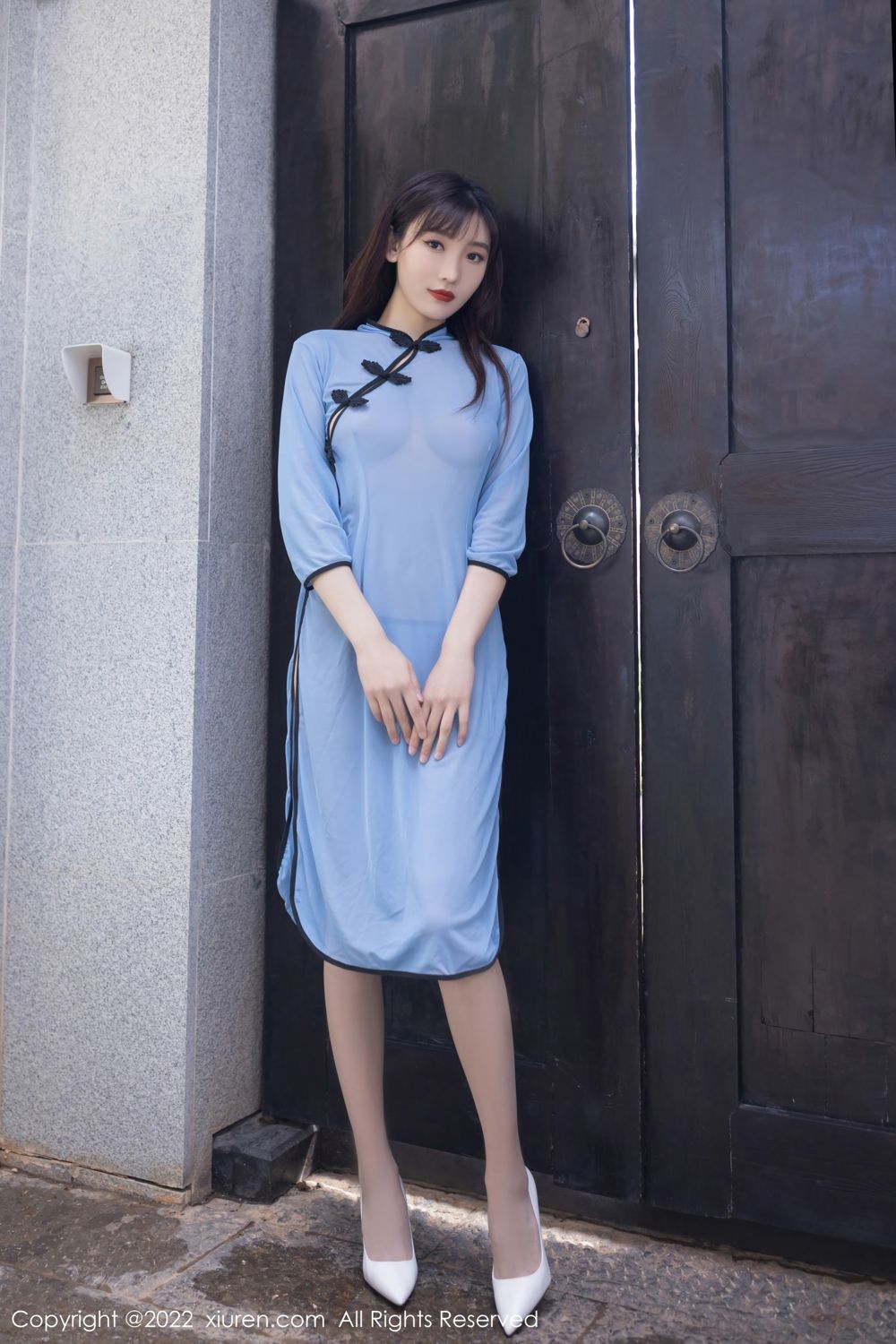 《秀人网 陆萱萱(Lu Xuan Xuan) 旗袍写真 No.5126》第6张，模特陆萱萱(Lu Xuan Xuan)，秀人网，旗袍主题，全套80张