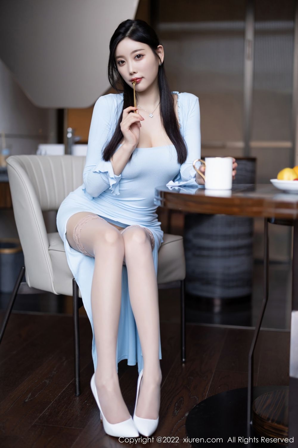 《秀人网 杨晨晨 性感写真 No.5144》第48张,模特杨晨晨,秀人网,性感主题,全套100张