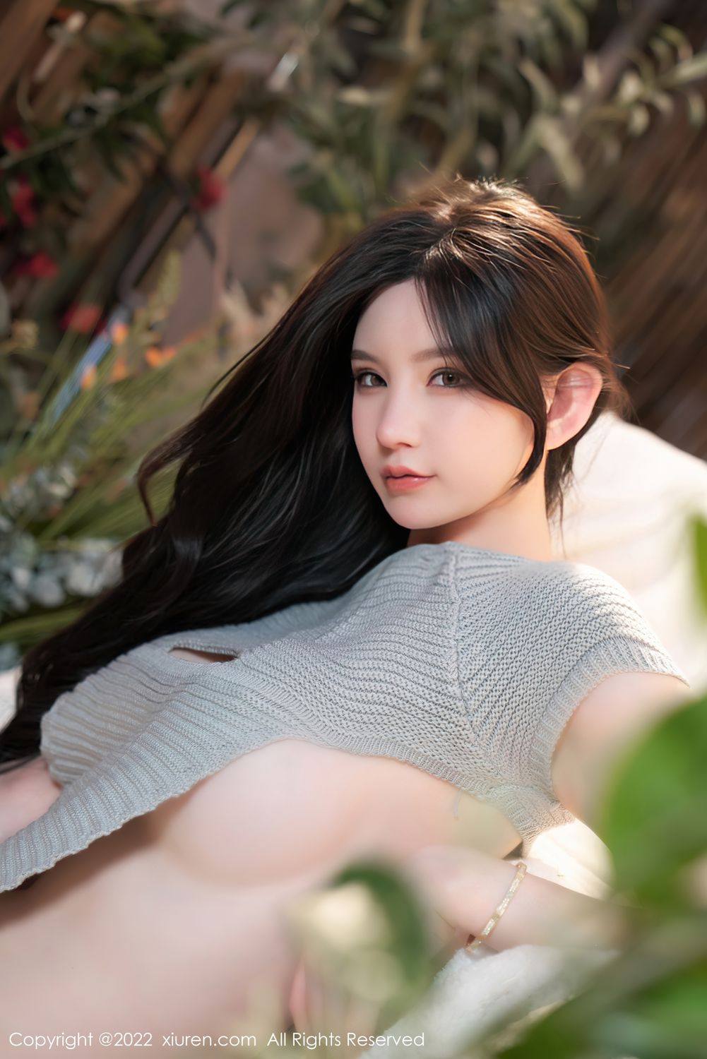 《秀人网 周于希dummy(Dummy Zhou) 高清写真 No.4979》第43张，模特周于希dummy(Dummy Zhou)，秀人网，全套72张
