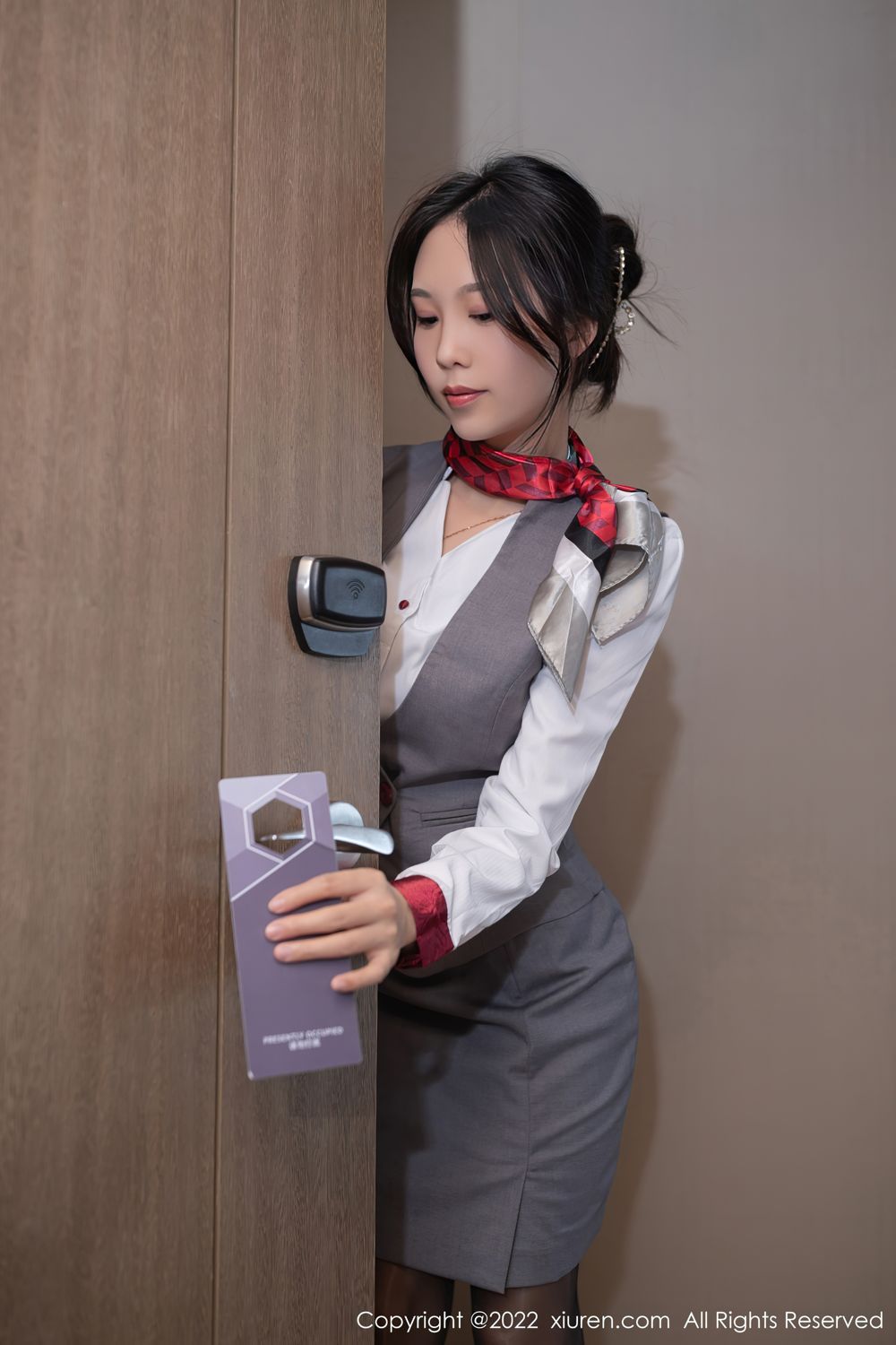 《秀人网 陈若依(抖娘利世) 黑丝写真 No.5027》第8张,模特陈若依(抖娘利世),秀人网,黑丝主题,全套74张