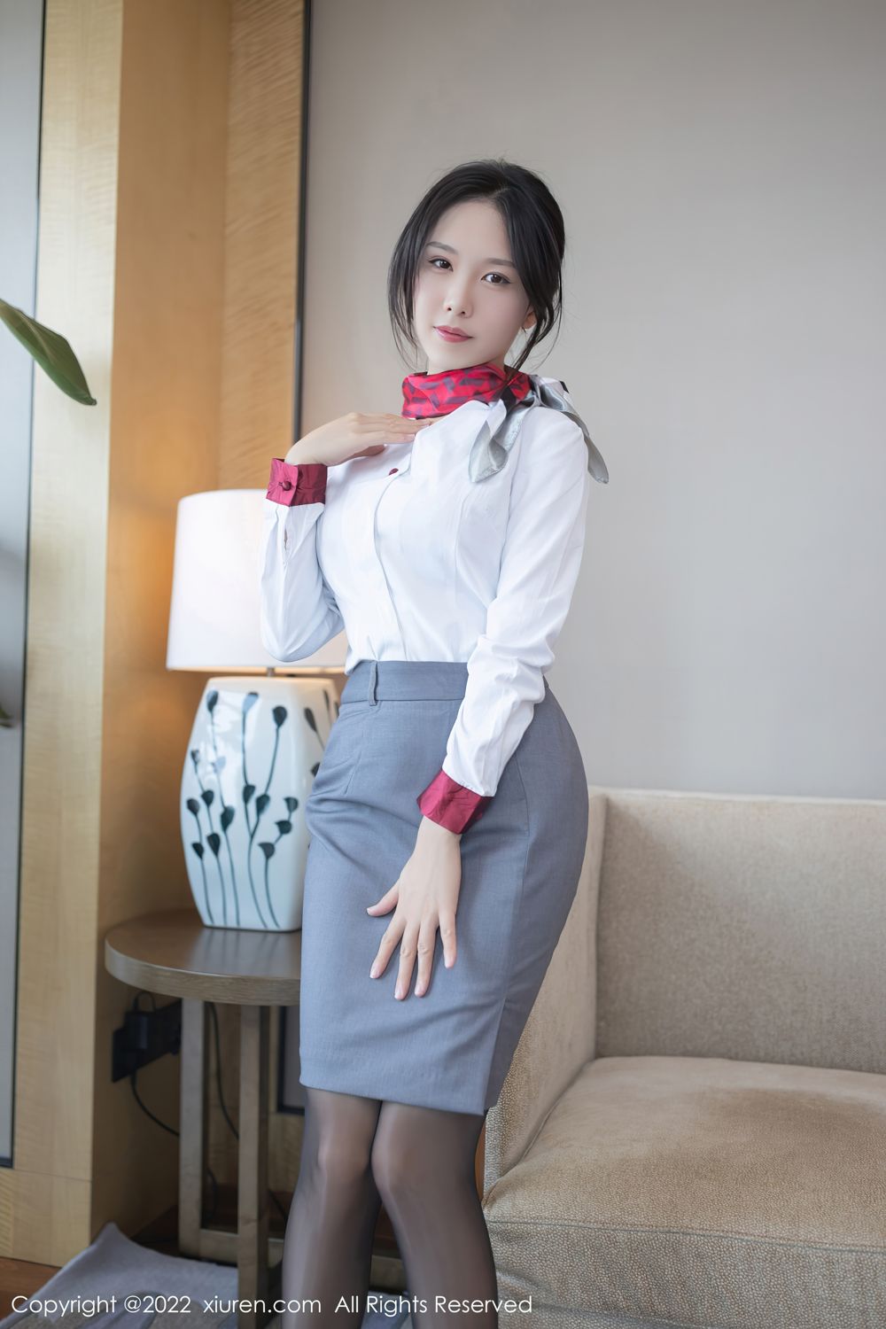 《秀人网 陈若依(抖娘利世) 黑丝写真 No.5027》第21张,模特陈若依(抖娘利世),秀人网,黑丝主题,全套74张