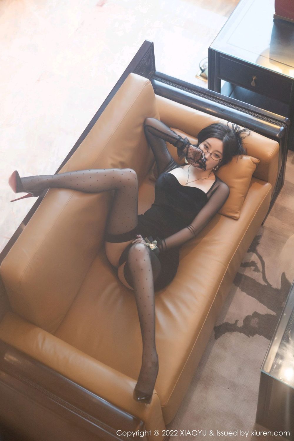 《语画界 杨晨晨 制服写真 VOL.811》第7张，模特杨晨晨，语画界，制服主题，全套91张