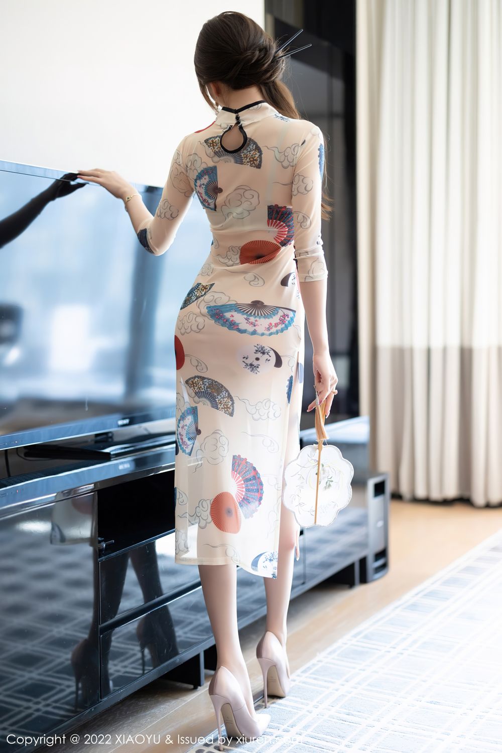 《语画界 芝芝Booty 制服写真 VOL.788》第11张,模特芝芝Booty,语画界,制服主题,全套100张