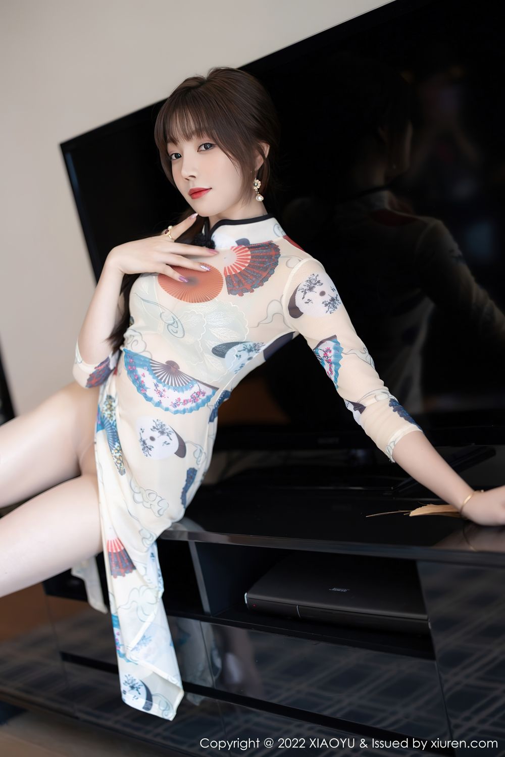 《语画界 芝芝Booty 制服写真 VOL.788》第17张,模特芝芝Booty,语画界,制服主题,全套100张