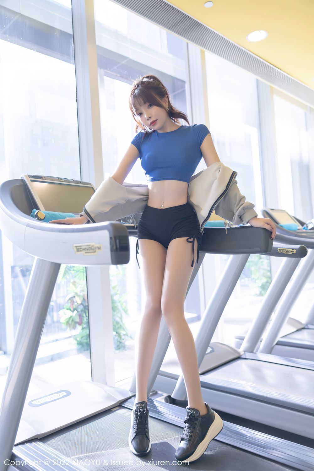 《语画界 芝芝Booty 制服写真 VOL.792》第14张,模特芝芝Booty,语画界,制服主题,全套100张