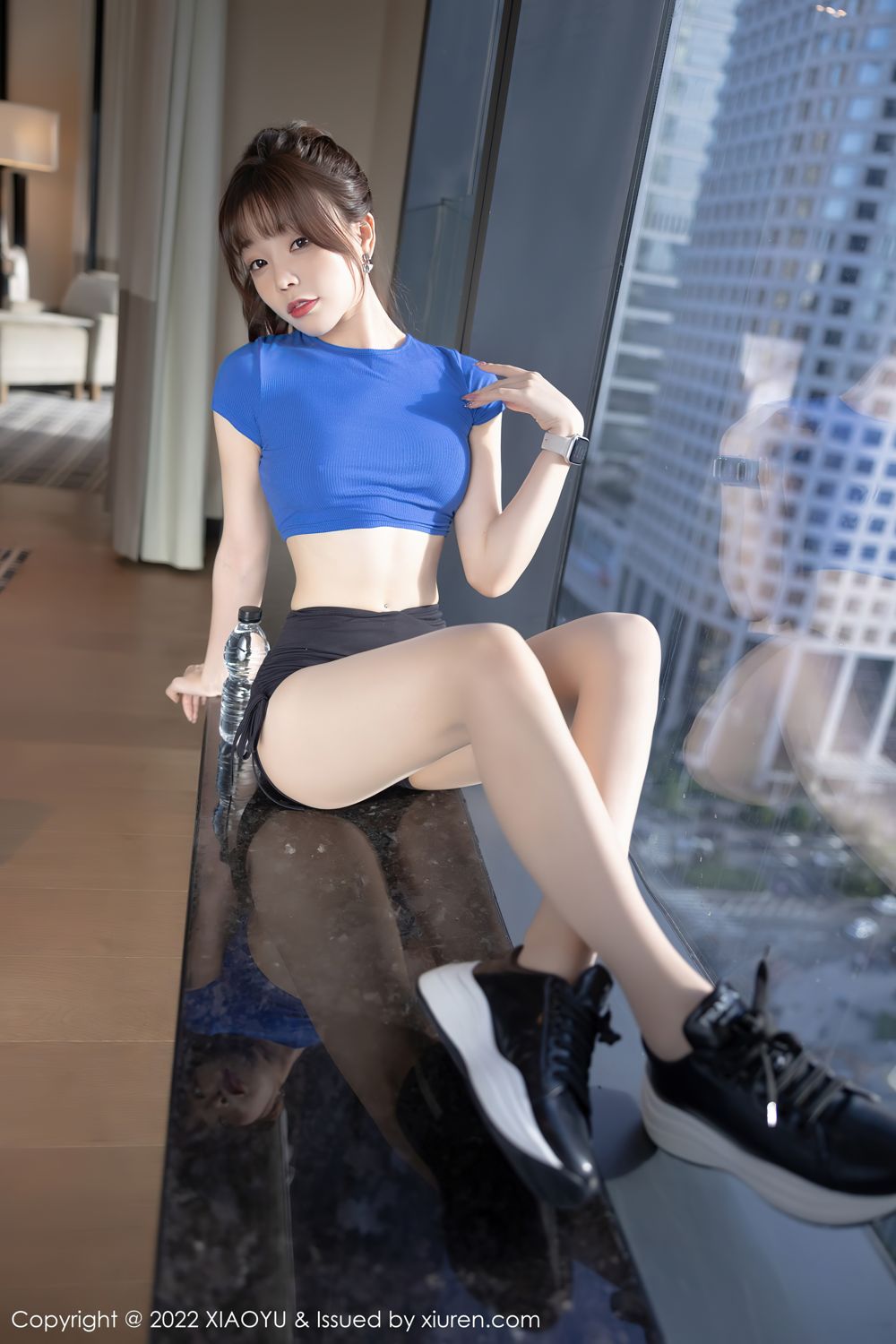 《语画界 芝芝Booty 制服写真 VOL.792》第43张,模特芝芝Booty,语画界,制服主题,全套100张