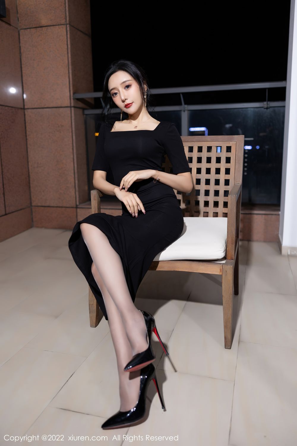 《秀人网 王馨瑶(Yanni) 黑丝写真 No.5187》第16张,模特王馨瑶(Yanni),秀人网,黑丝主题,全套60张