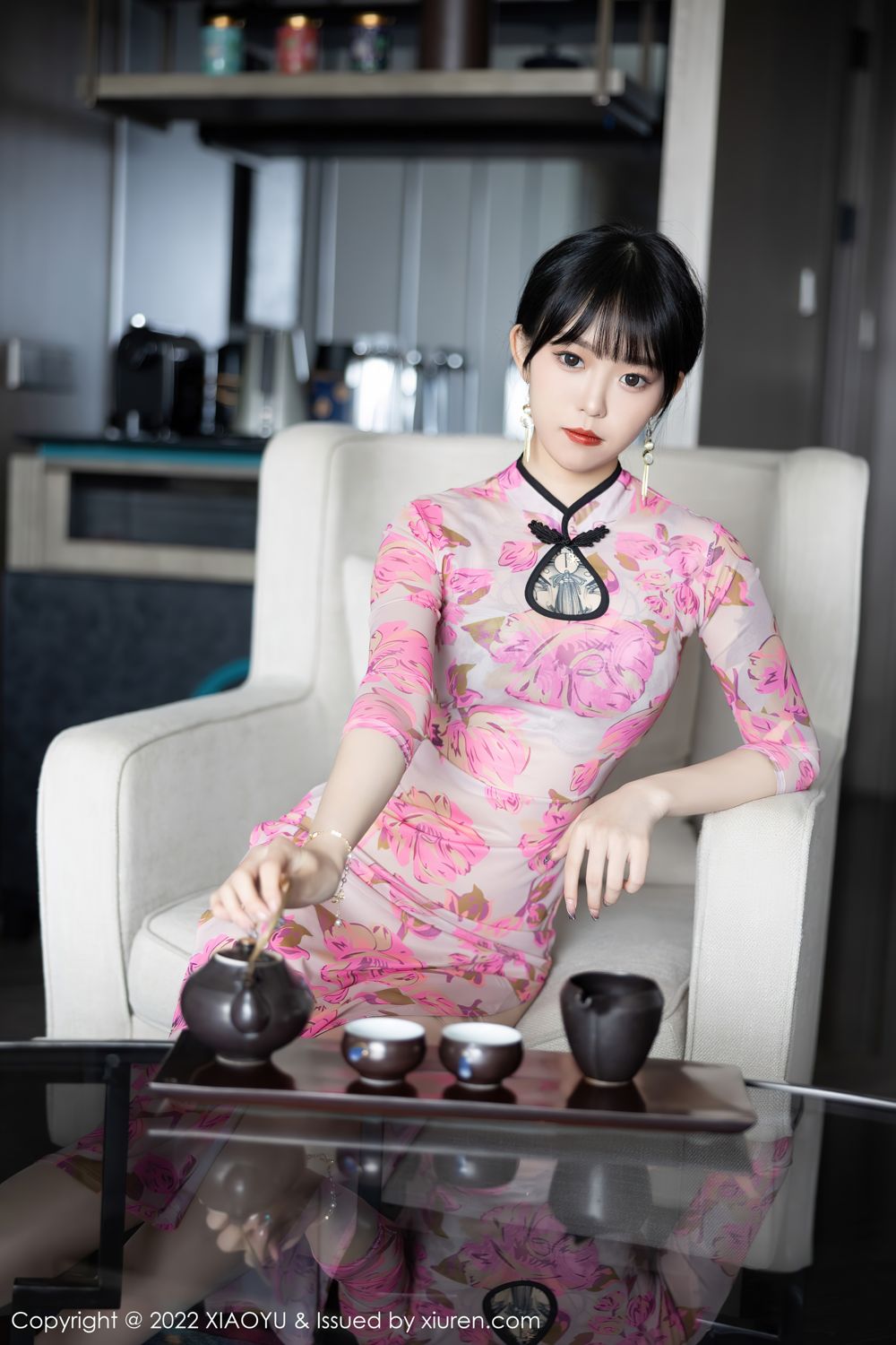 《语画界 小奶瓶呜呜(Xiao Nai Ping Wu Wu) 制服写真 VOL.807》第17张,模特小奶瓶呜呜(Xiao Nai Ping Wu Wu),语画界,制服主题,全套82张