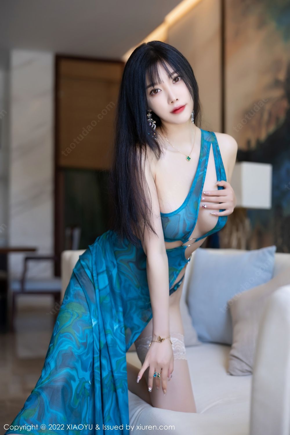 《语画界 杨晨晨 制服写真 VOL.831》第41张，模特杨晨晨，语画界，制服主题，全套73张