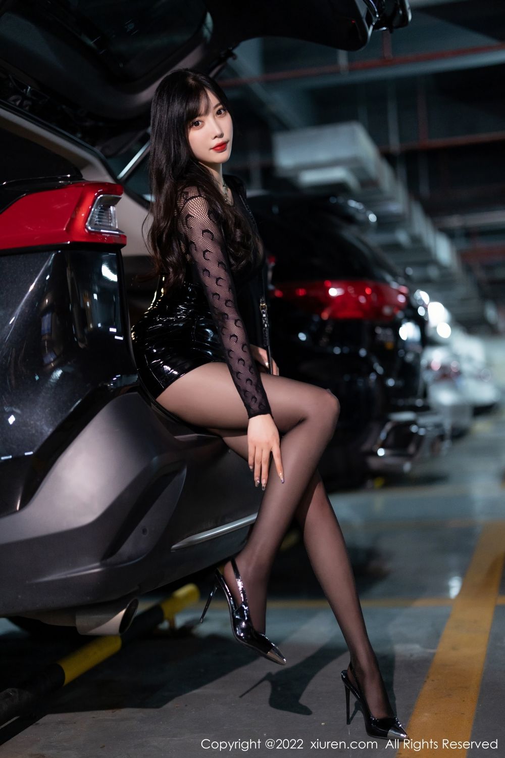 《秀人网 杨晨晨 黑丝写真 No.5445》第9张，模特杨晨晨，秀人网，黑丝主题，全套81张