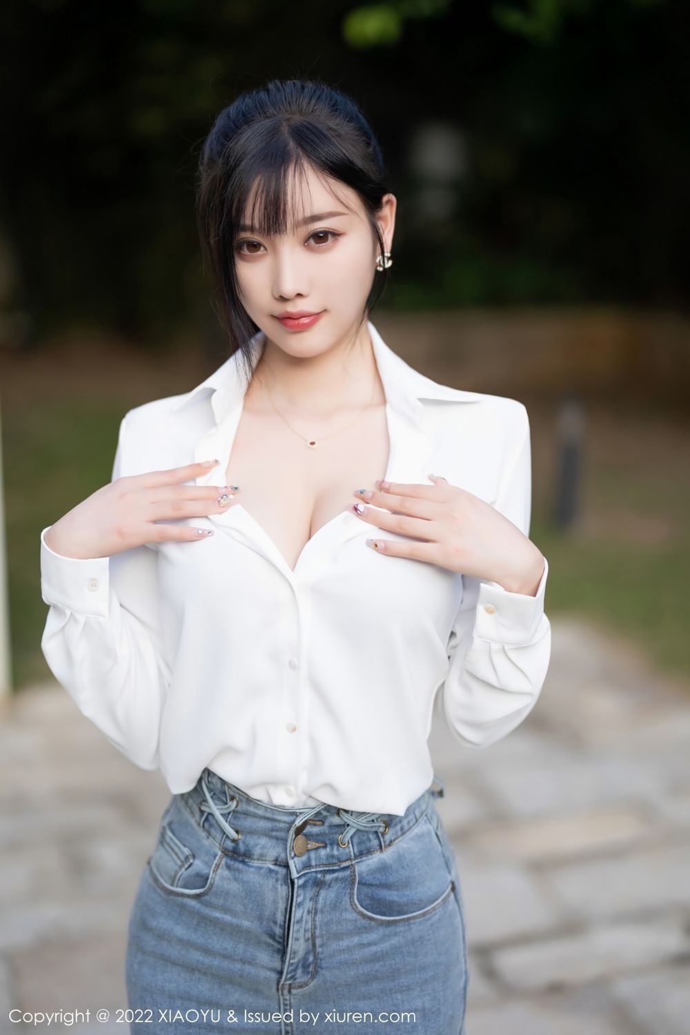 《语画界 杨晨晨 制服写真 VOL.846》第8张,模特杨晨晨,语画界,制服主题,全套85张