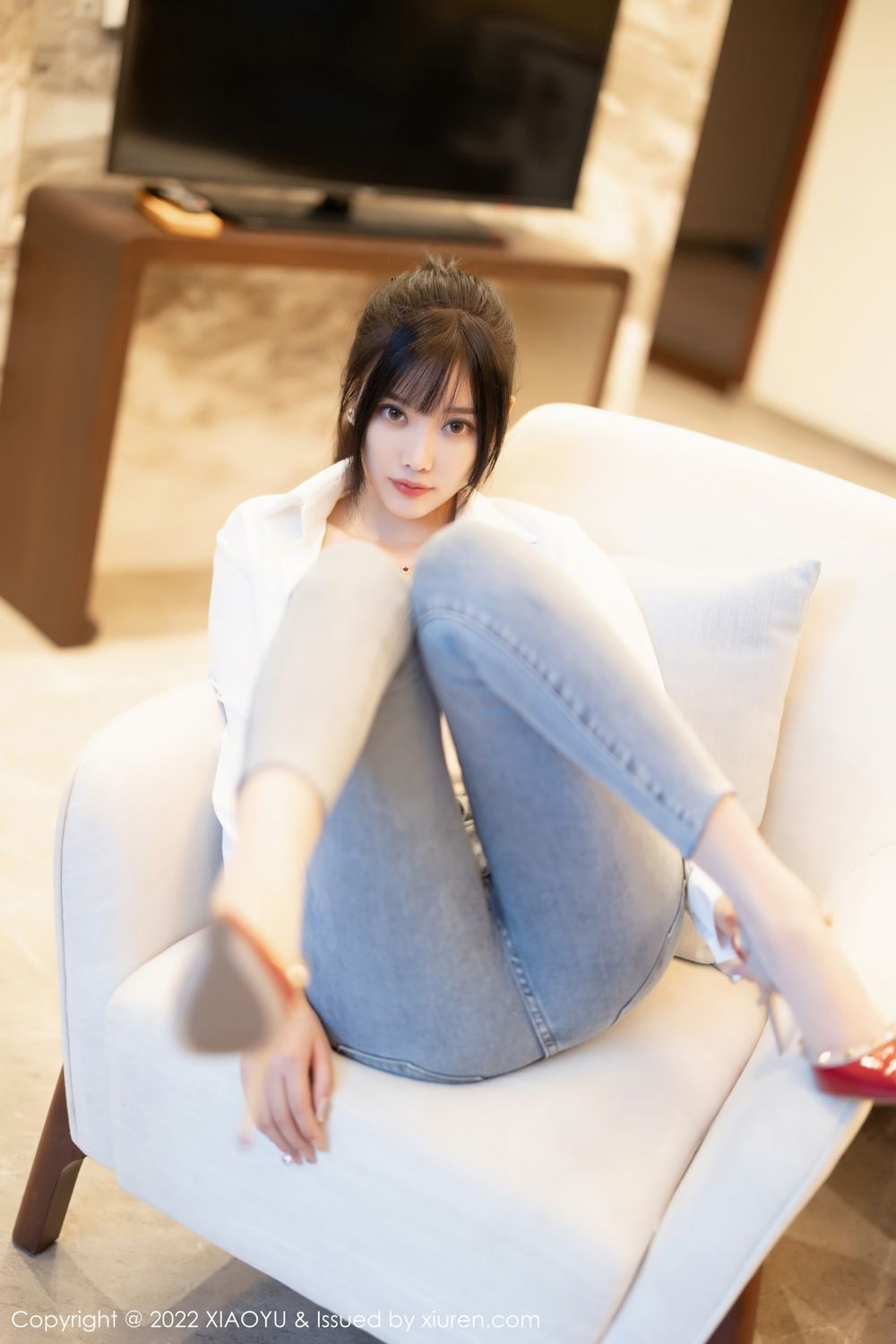 《语画界 杨晨晨 制服写真 VOL.846》第23张,模特杨晨晨,语画界,制服主题,全套85张