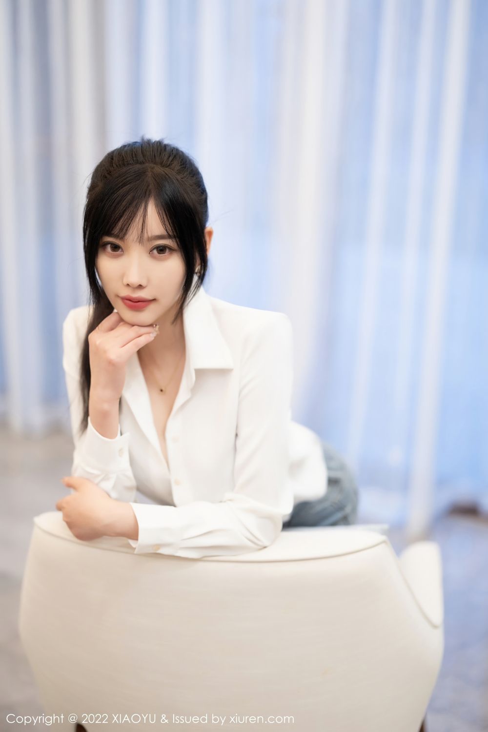 《语画界 杨晨晨 制服写真 VOL.846》第28张,模特杨晨晨,语画界,制服主题,全套85张