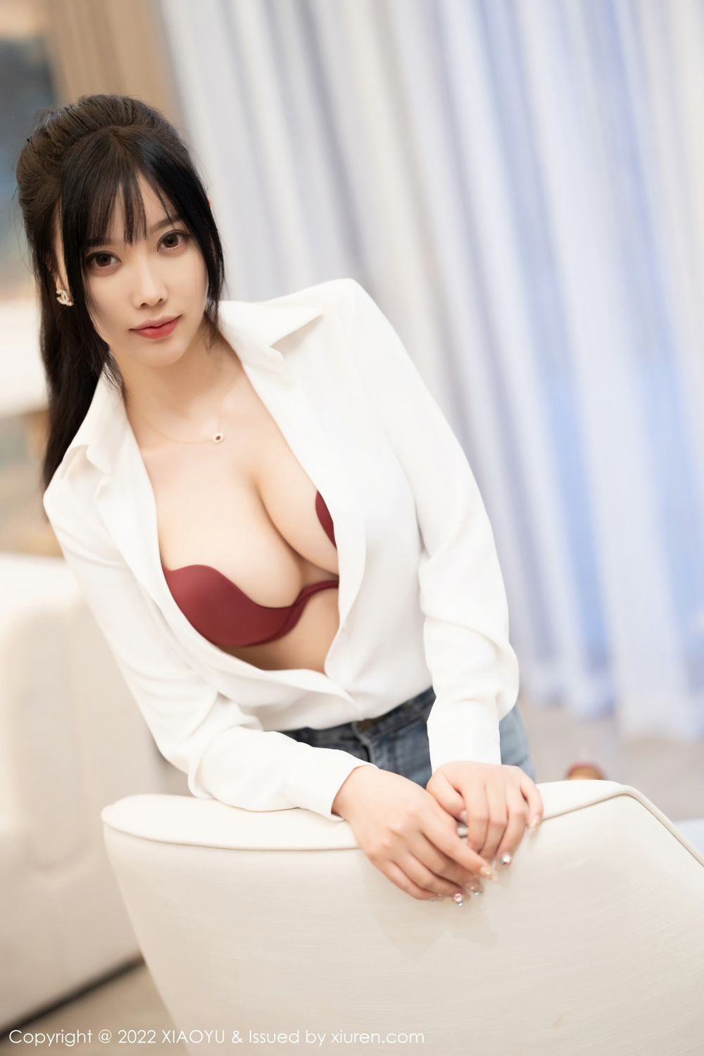《语画界 杨晨晨 制服写真 VOL.846》第30张,模特杨晨晨,语画界,制服主题,全套85张