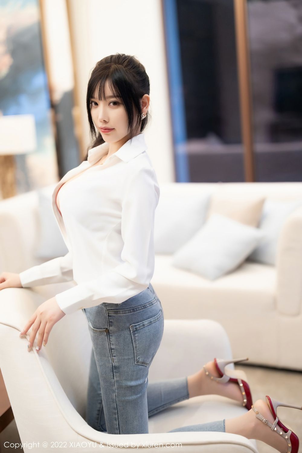 《语画界 杨晨晨 制服写真 VOL.846》第31张,模特杨晨晨,语画界,制服主题,全套85张