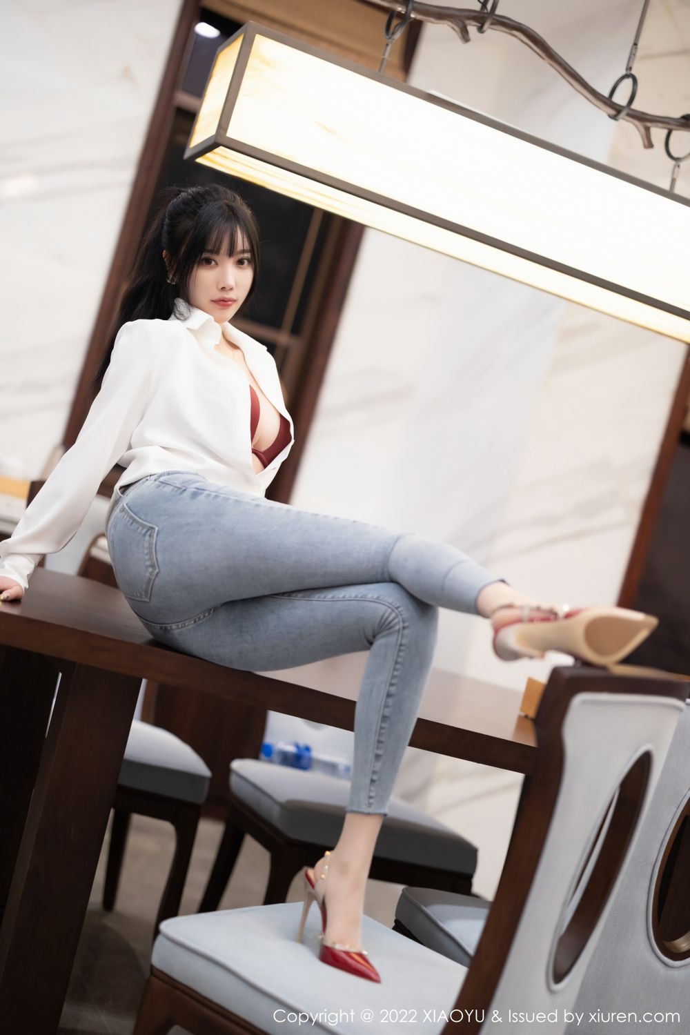 《语画界 杨晨晨 制服写真 VOL.846》第38张,模特杨晨晨,语画界,制服主题,全套85张