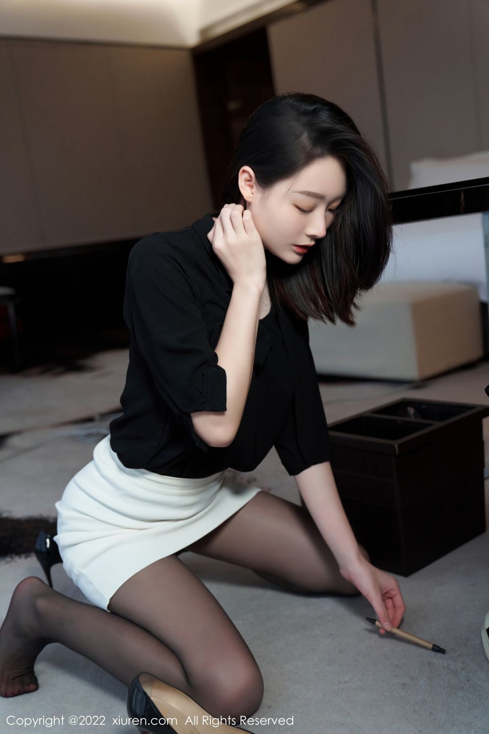 《秀人网 逗逗DouDou 黑丝写真 No.5312》第35张,模特逗逗DouDou,秀人网,黑丝主题,全套90张
