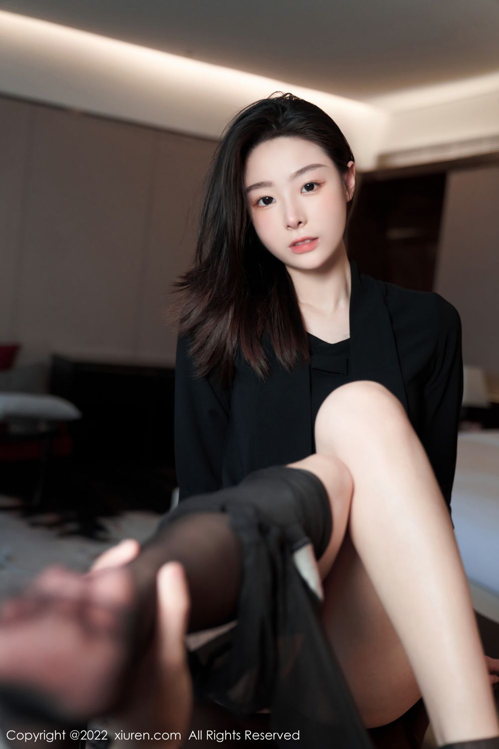 《秀人网 逗逗DouDou 黑丝写真 No.5312》第70张,模特逗逗DouDou,秀人网,黑丝主题,全套90张