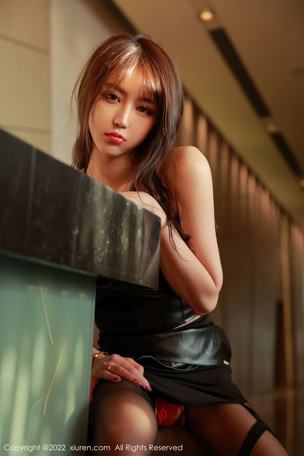 《秀人网 tina_甜仔 黑丝写真 No.5441》第27张,模特tina_甜仔,秀人网,黑丝主题,全套51张