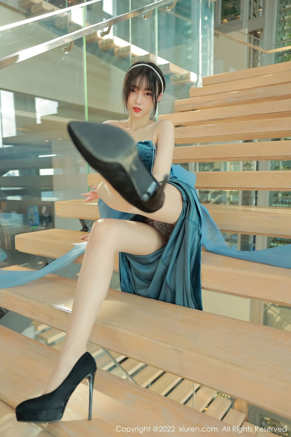 《秀人网 玥儿玥(Yue Er Yue) 性感写真 No.5493》第21张,模特玥儿玥(Yue Er Yue),秀人网,性感主题,全套59张