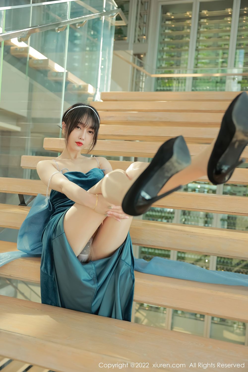 《秀人网 玥儿玥(Yue Er Yue) 性感写真 No.5493》第24张,模特玥儿玥(Yue Er Yue),秀人网,性感主题,全套59张