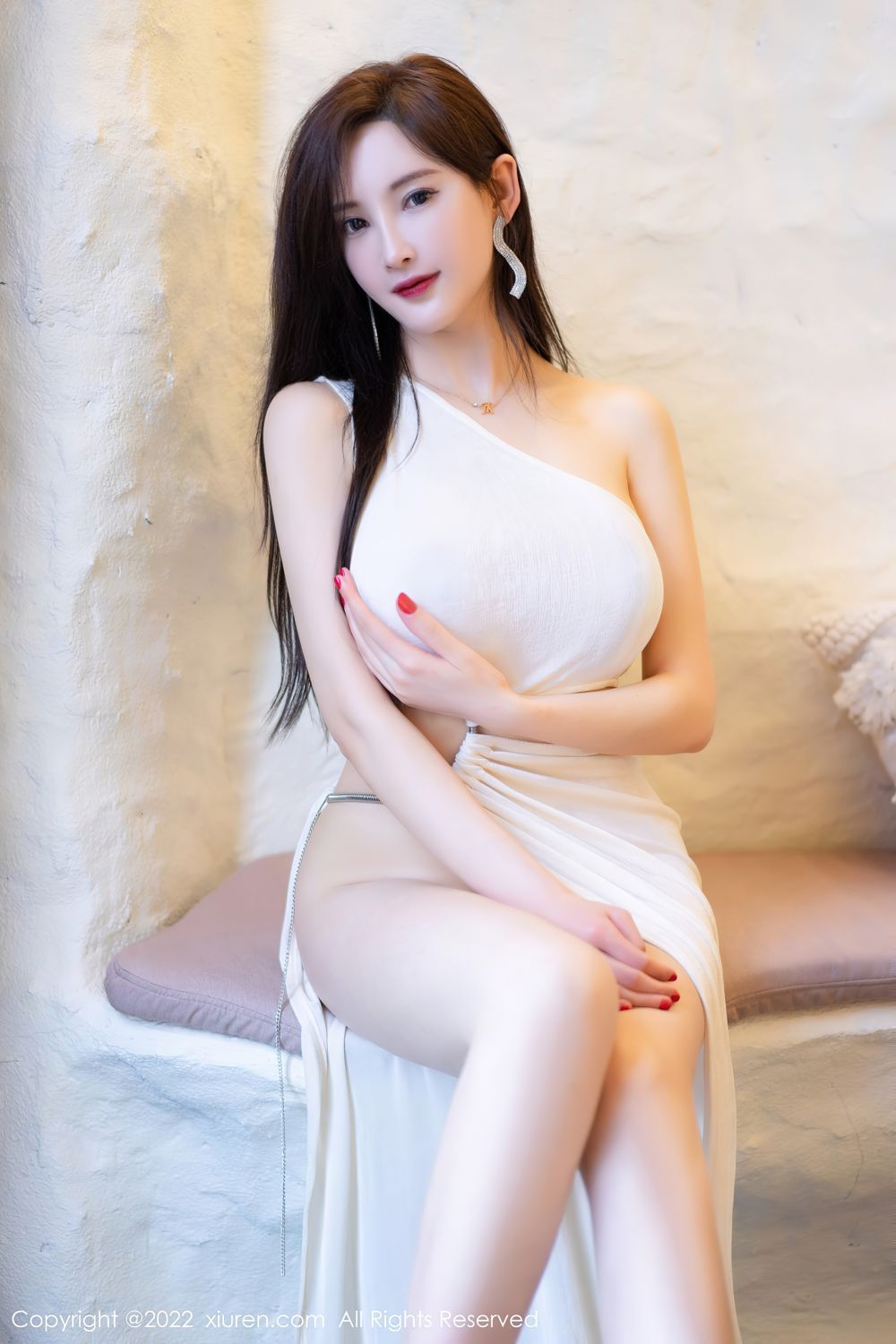 《秀人网 周妍希(奶瓶土肥圆) 性感写真 No.5502》第2张,模特周妍希(奶瓶土肥圆),秀人网,性感主题,全套59张