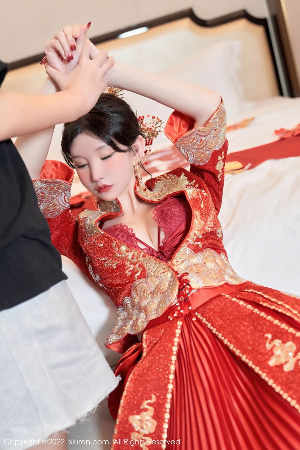 《秀人网 周于希dummy(Dummy Zhou) 高清写真 No.5675》第36张，模特周于希dummy(Dummy Zhou)，秀人网，全套77张