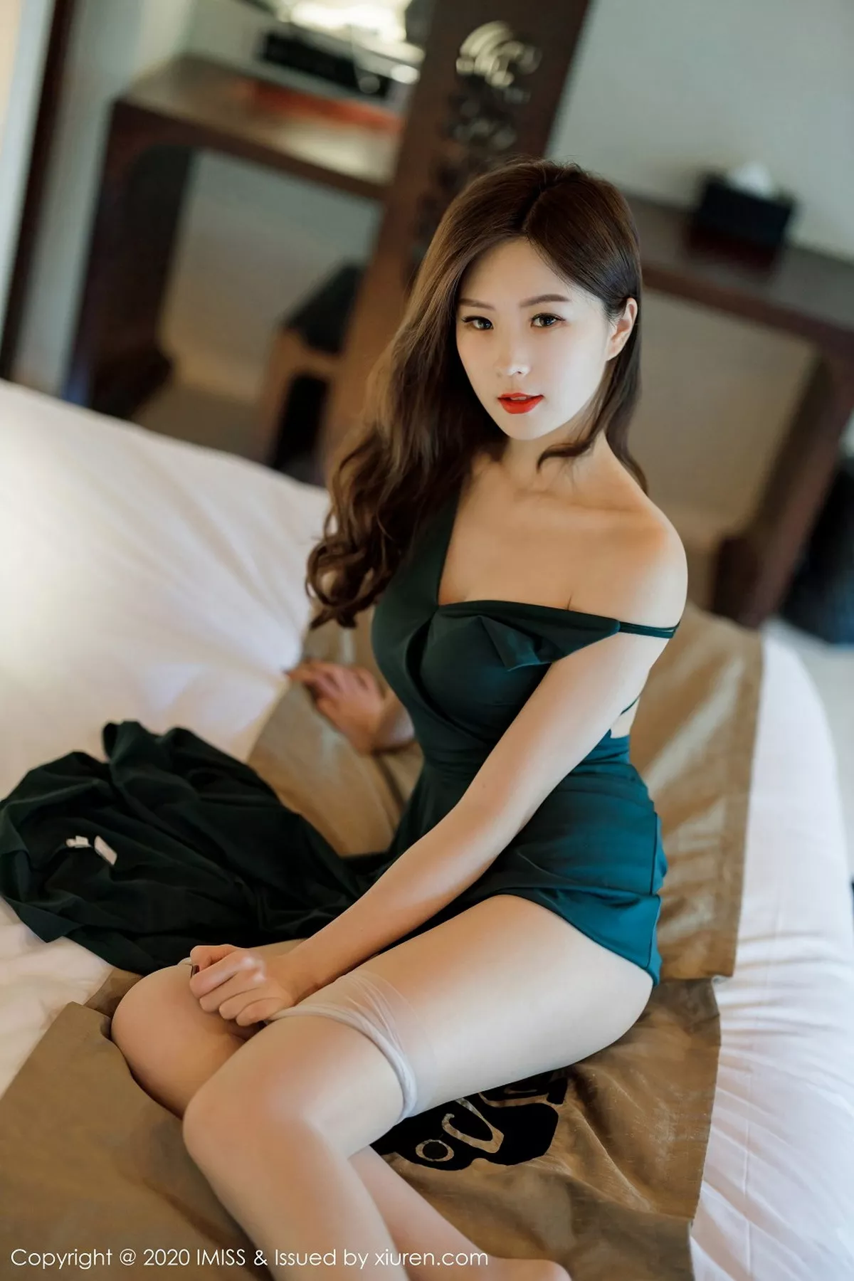 《爱蜜社 杨紫嫣 高清写真 第530期》第44张，模特杨紫嫣，爱蜜社，全套56张