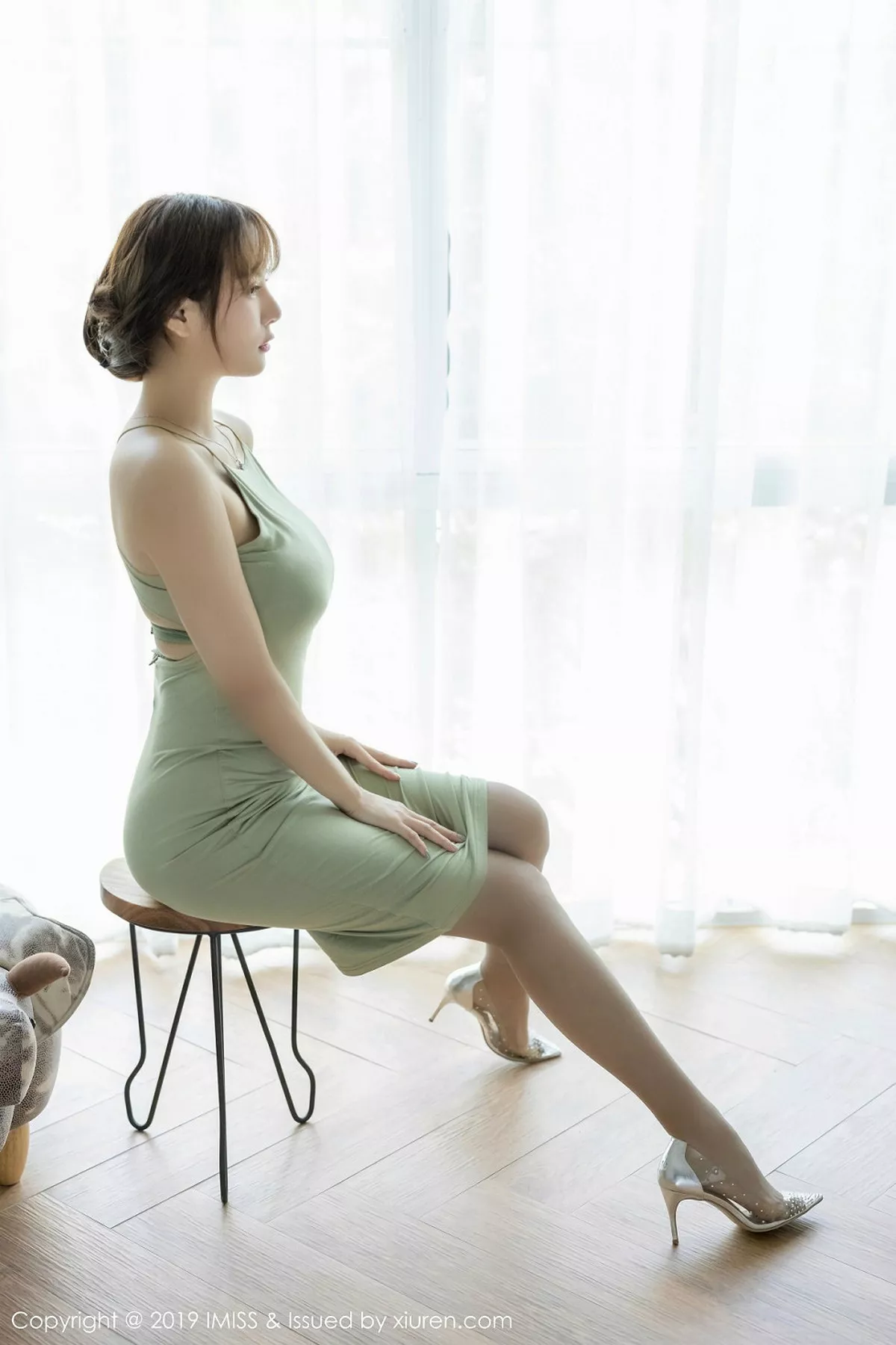 《爱蜜社 Lavinia 高清写真 第426期》第2张,模特Lavinia,爱蜜社,全套41张