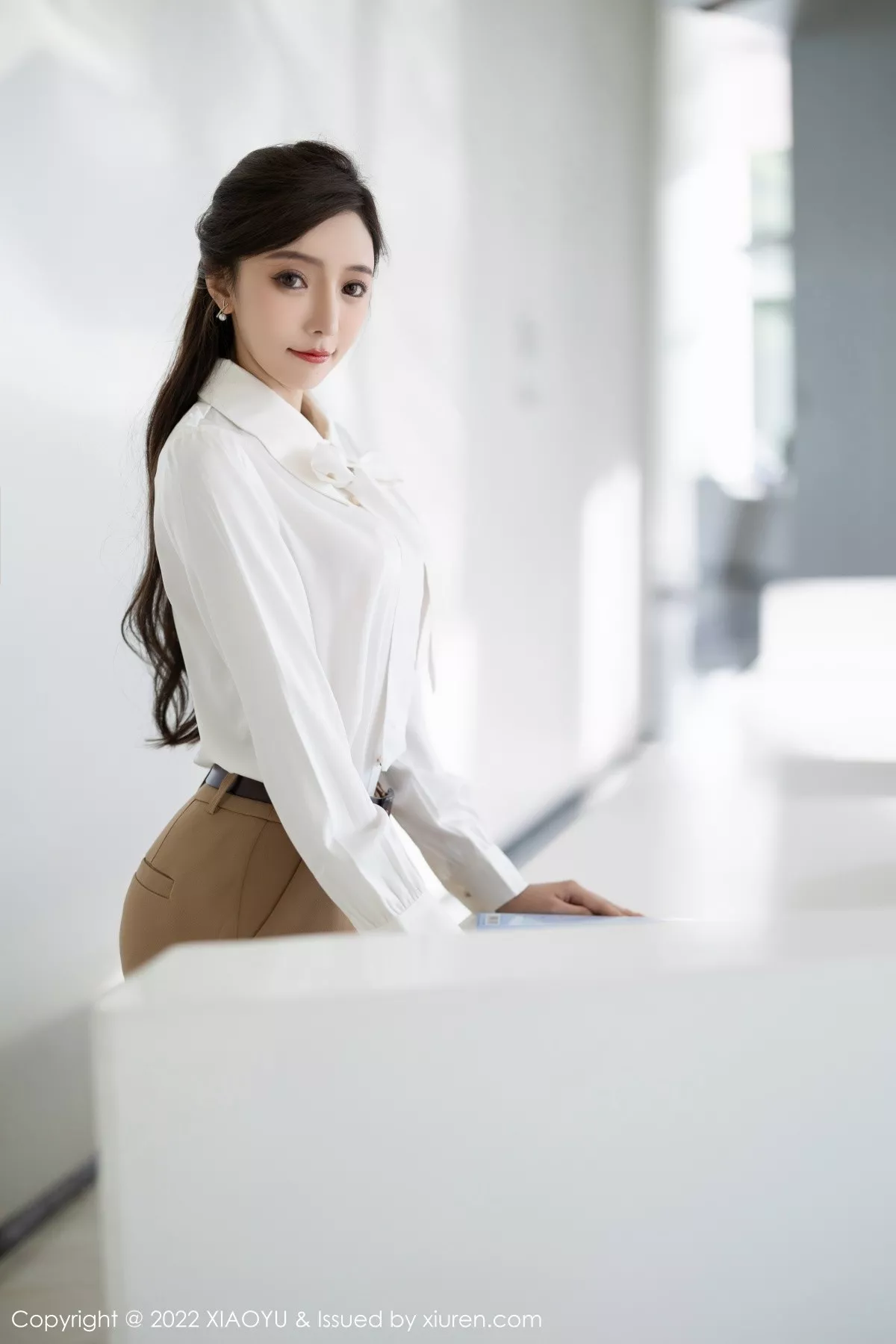 《语画界 王馨瑶 高清写真 第852期》第1张,模特王馨瑶,语画界,全套81张