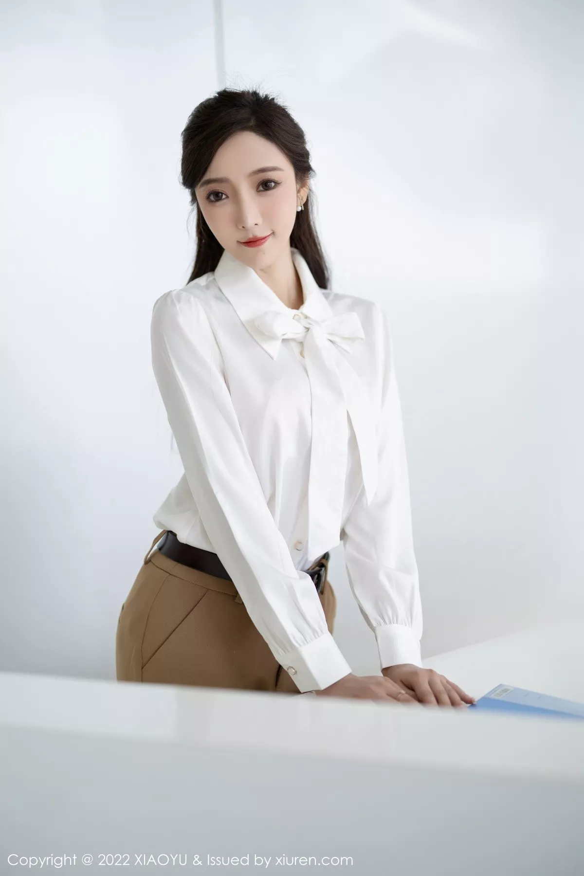 《语画界 王馨瑶 高清写真 第852期》第3张,模特王馨瑶,语画界,全套81张