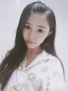 伊小七(MoMo)
