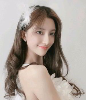 林文文(Lin Wen Wen)